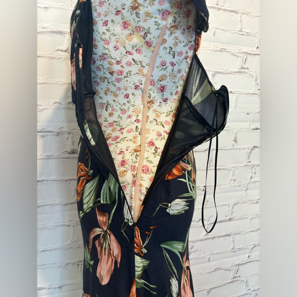 ASTR Florentina Flutter-Sleeve Floral Maxi Dress - Picture 8 of 10